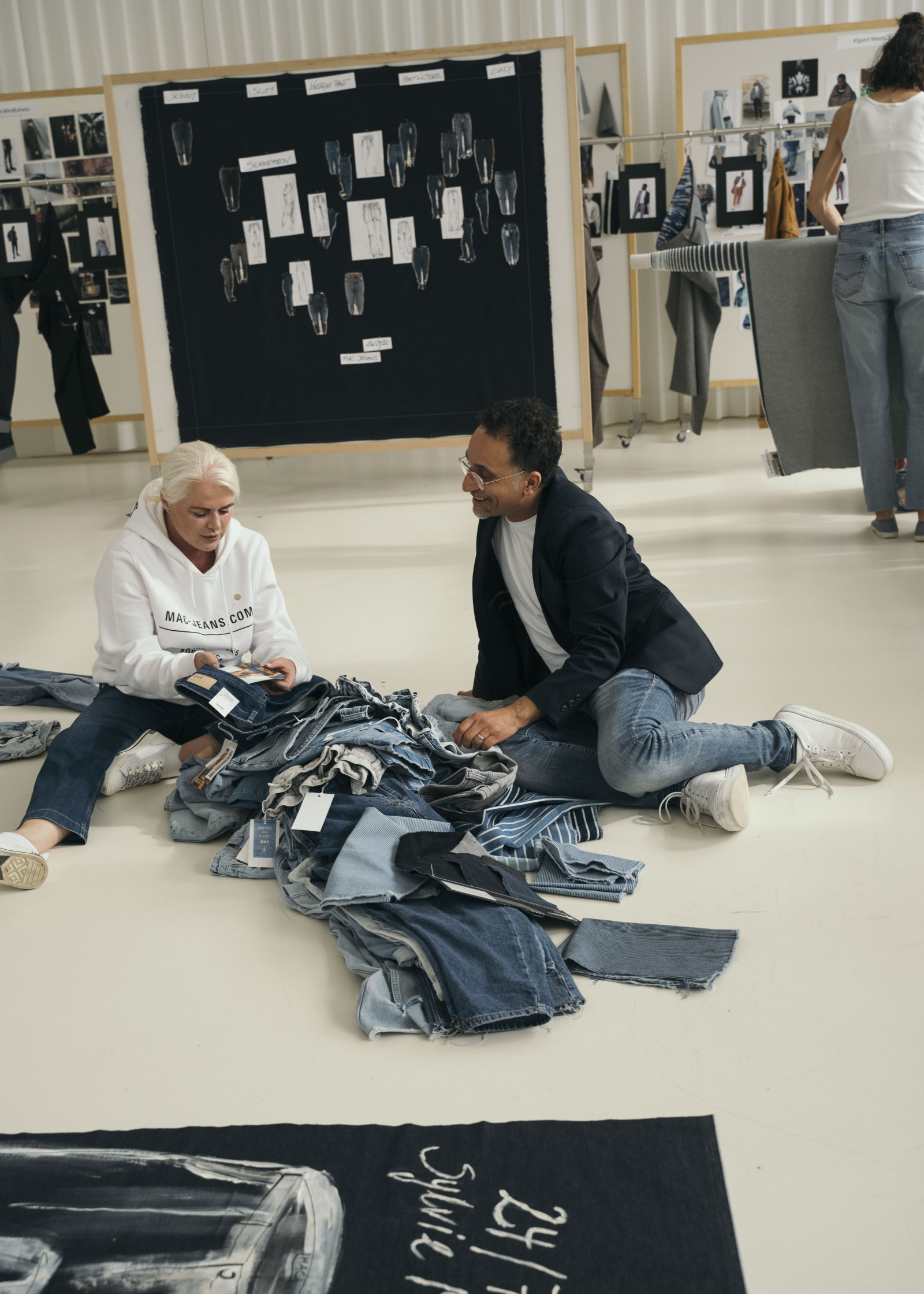 Preview image for B2B IT´S A PEOPLE BUSINESS